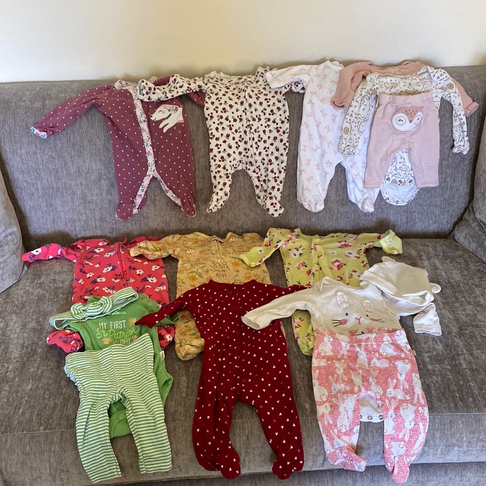 Baby Girl Clothing Lot (NB, 0-3, 3mnths)